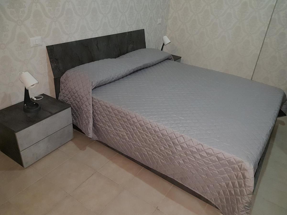 Casa Vacanza Dinastia Borbone - Centro Storico نابولي المظهر الخارجي الصورة