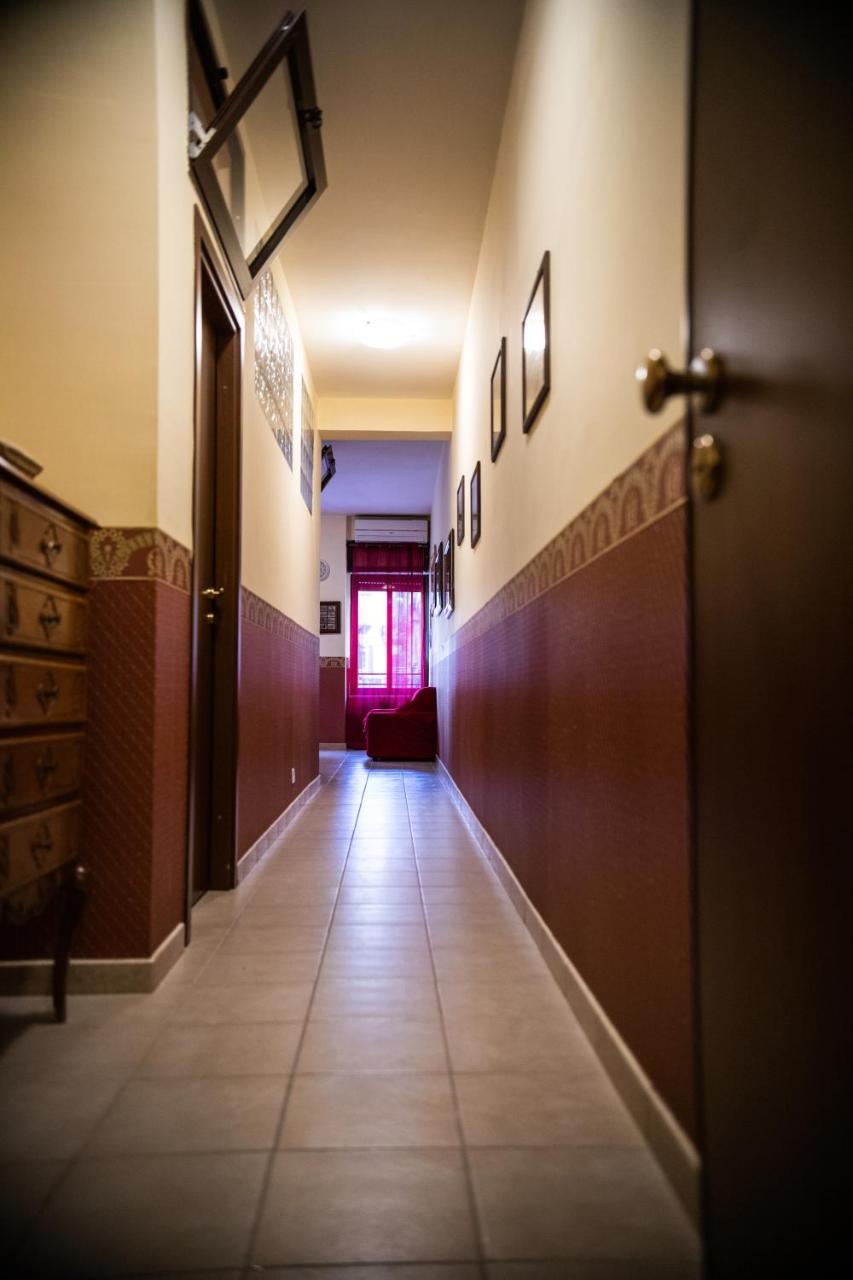 Casa Vacanza Dinastia Borbone - Centro Storico نابولي المظهر الخارجي الصورة