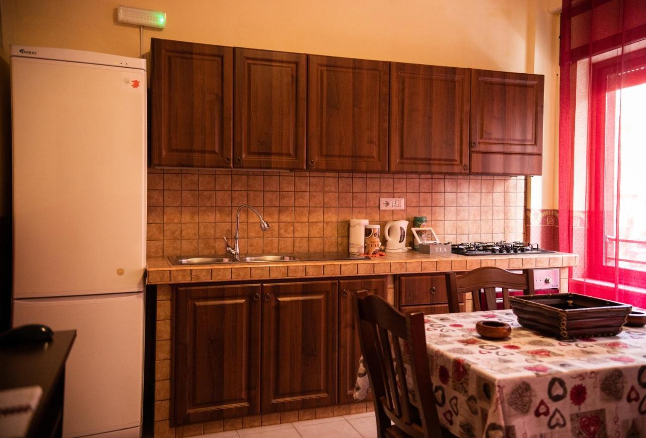 Casa Vacanza Dinastia Borbone - Centro Storico نابولي المظهر الخارجي الصورة
