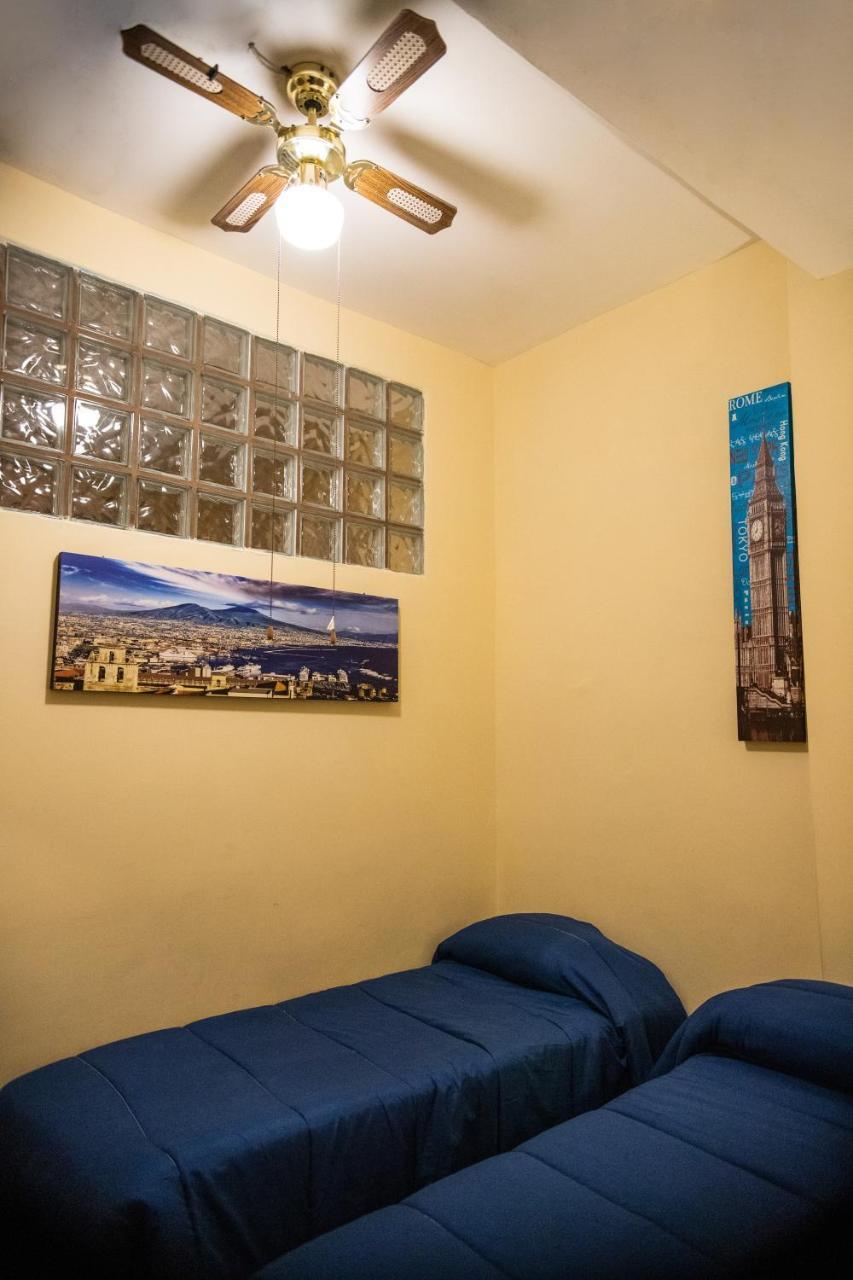 Casa Vacanza Dinastia Borbone - Centro Storico نابولي المظهر الخارجي الصورة